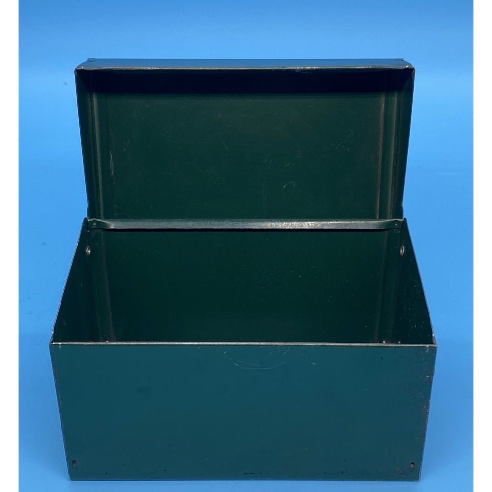 Vintage All Metal Green Index / Recipe Box. 5.5" X 3.5" X 3"